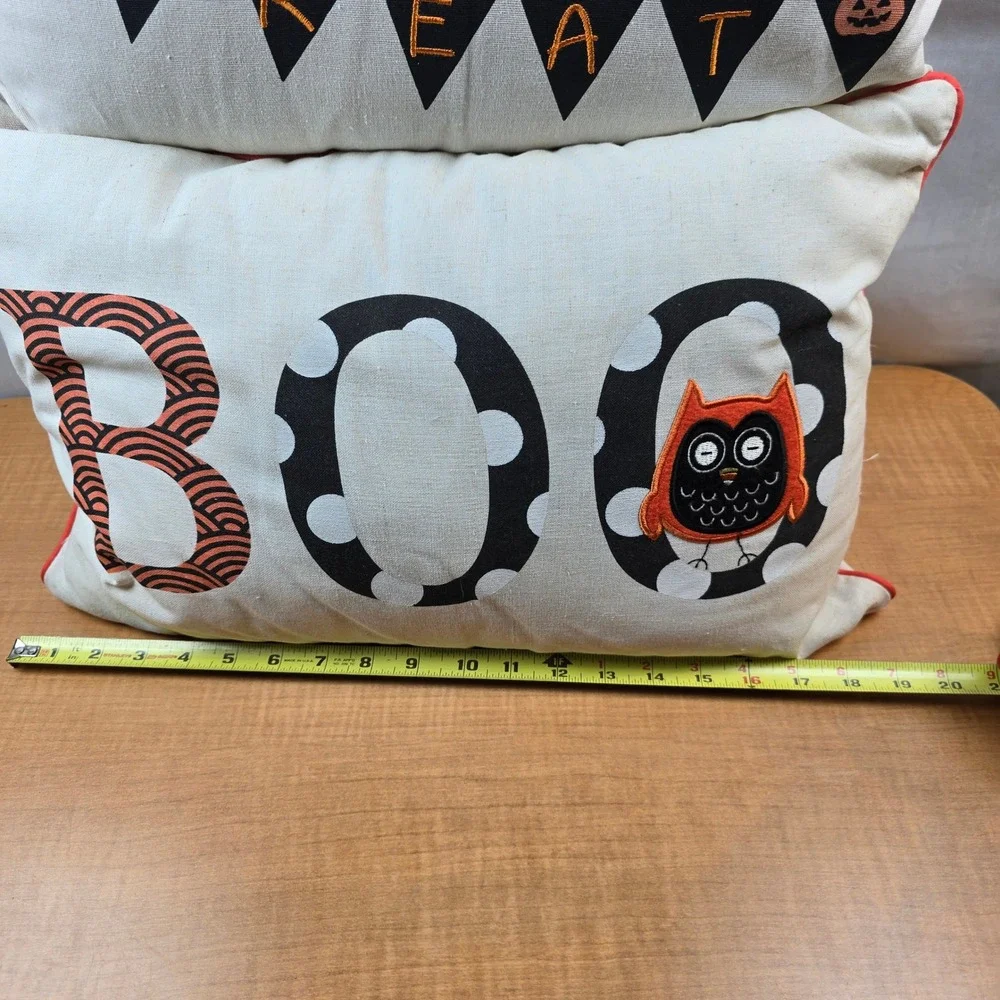 2 Halloween Decor Throw Pillows Boo Trick or Treat Orange Black Owl ~18